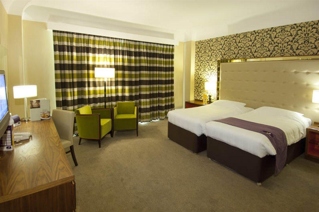 Premier Inn Bournemouth Central Eksteriør bilde
